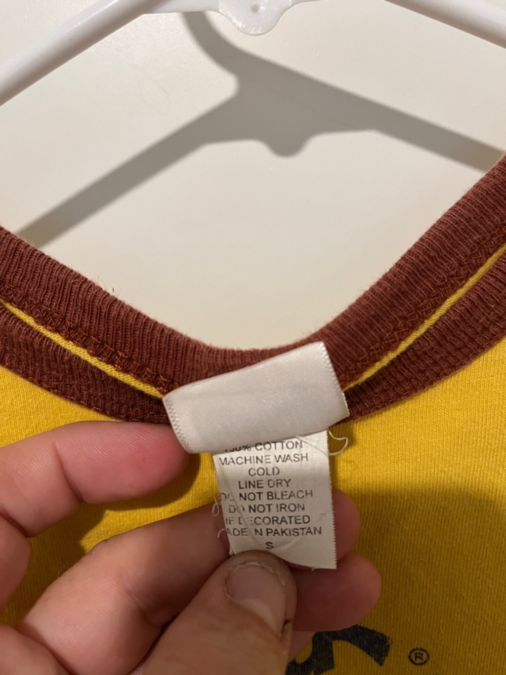 Y2K Nestles Quik Bunny Yellow Brown Graphic T-Shirt Chocolate Milk 2000’s - Picture 6 of 10